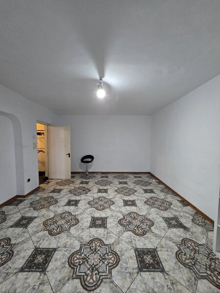 Matei Voievod, parter,